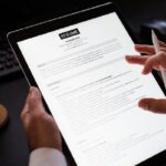 How to analyze a curriculum vitae